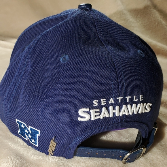 Seattle Seahawks team hat with Leather Bill - Picture 3 of 4